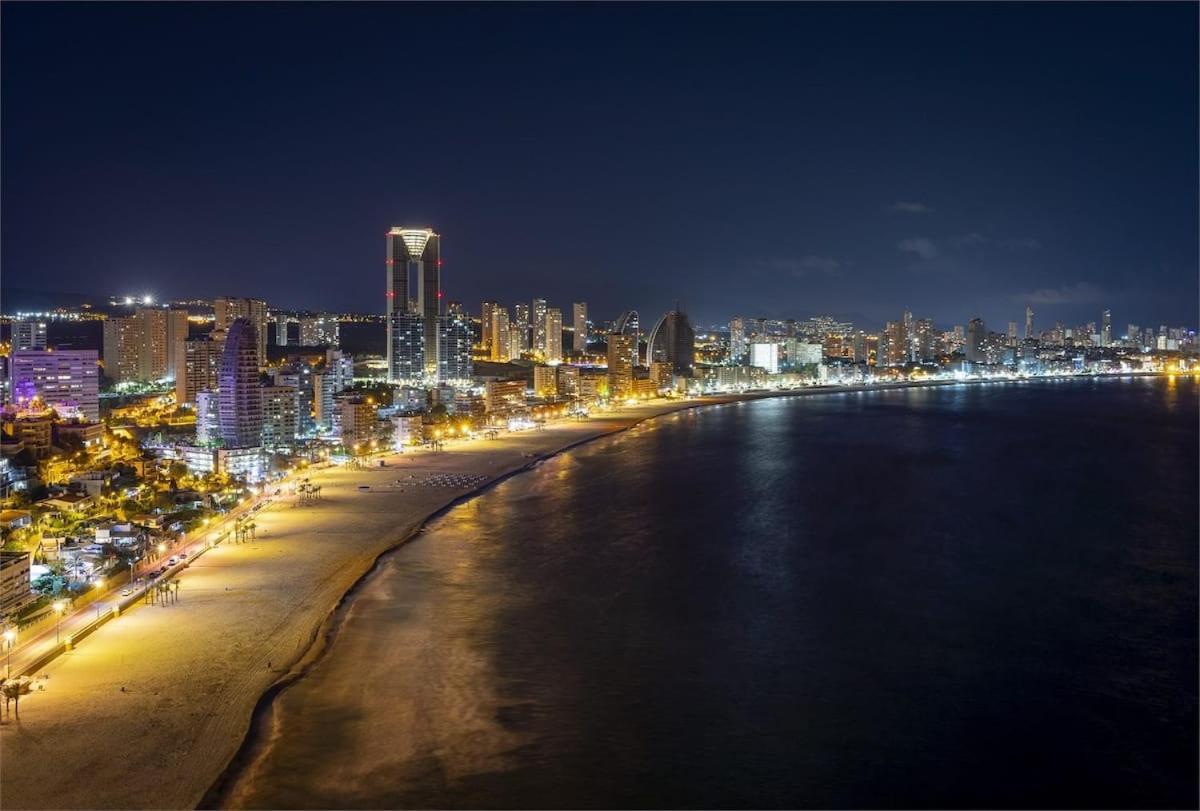 Intempo Luxury Sky View & Spa Resort Benidorm Exterior photo